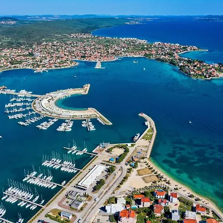 Apartamento By The Sea Sukosan, Zadar - 6239 Sukošan